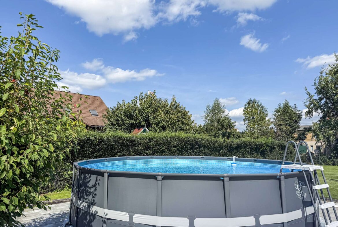 Großer Pool (5,5 m Ø)