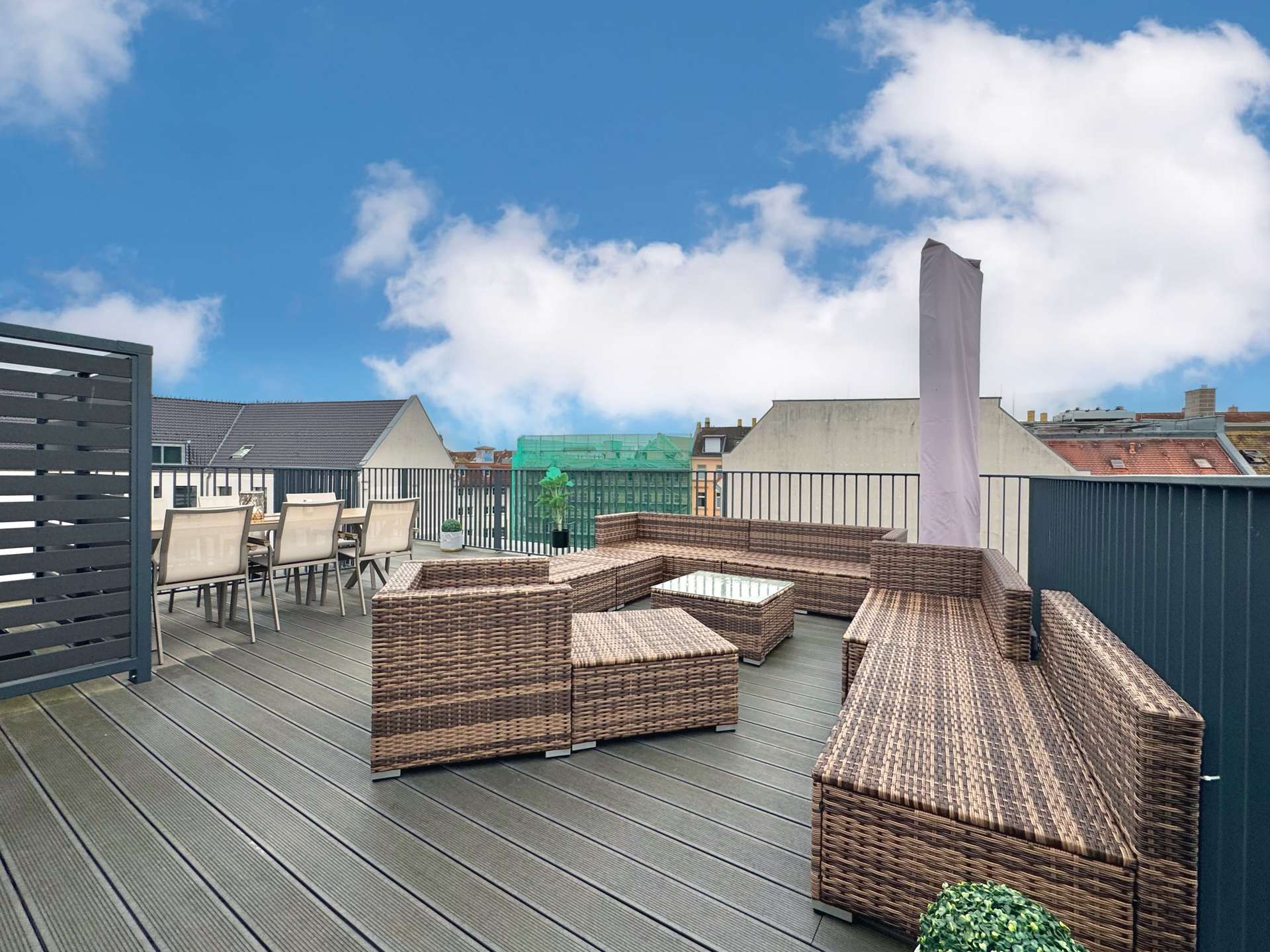 Große Dachterrasse
