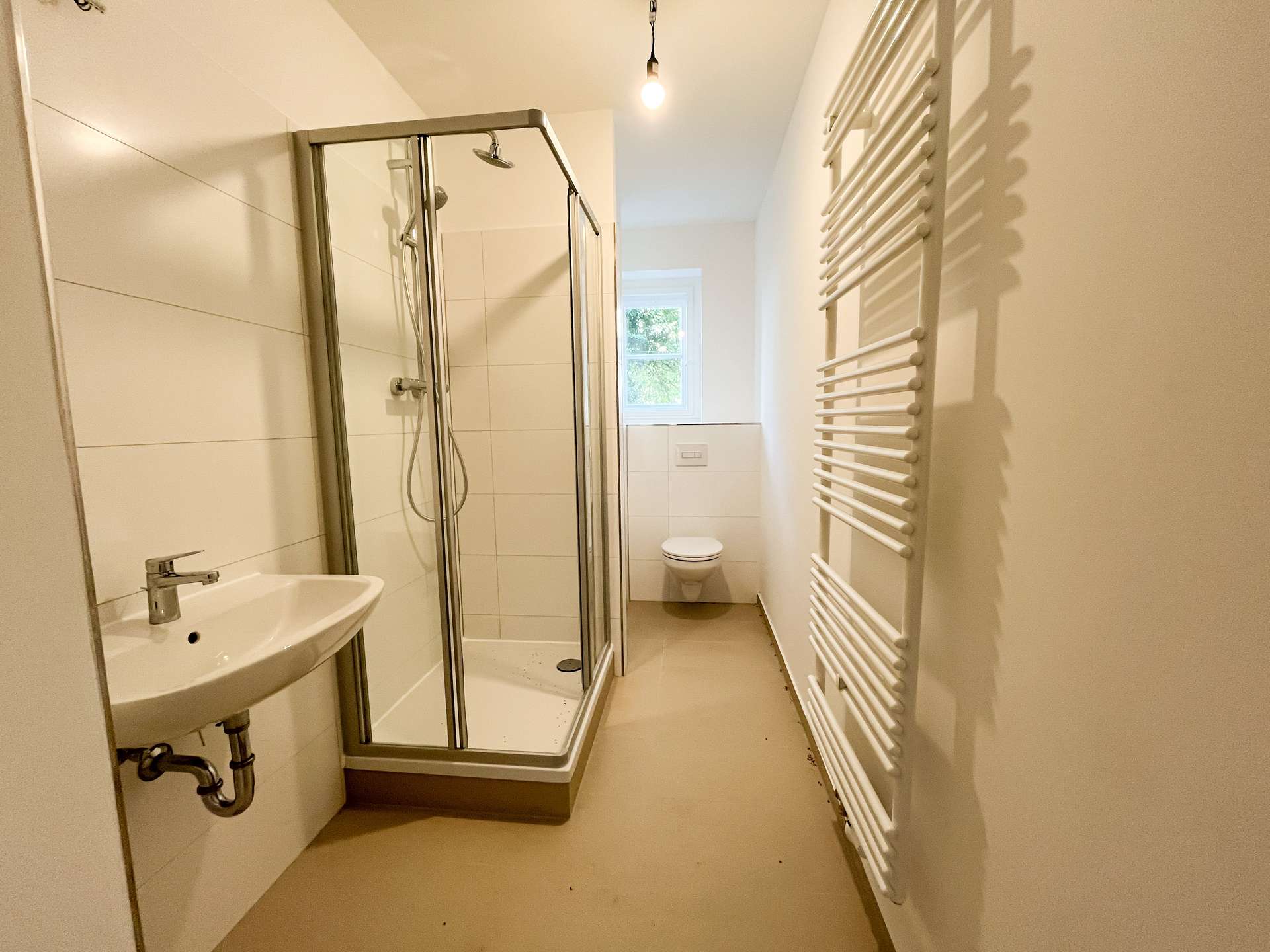 Tageslichtbad mit Dusche