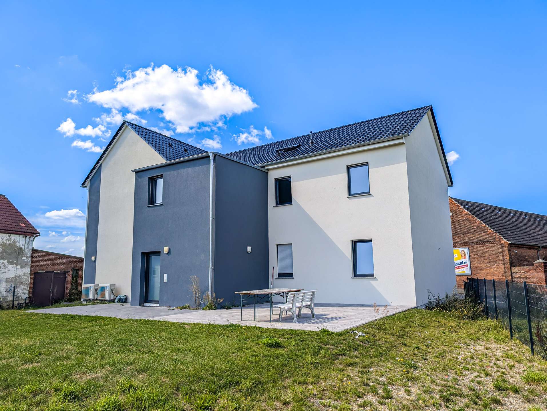 Haus mit Terrasse