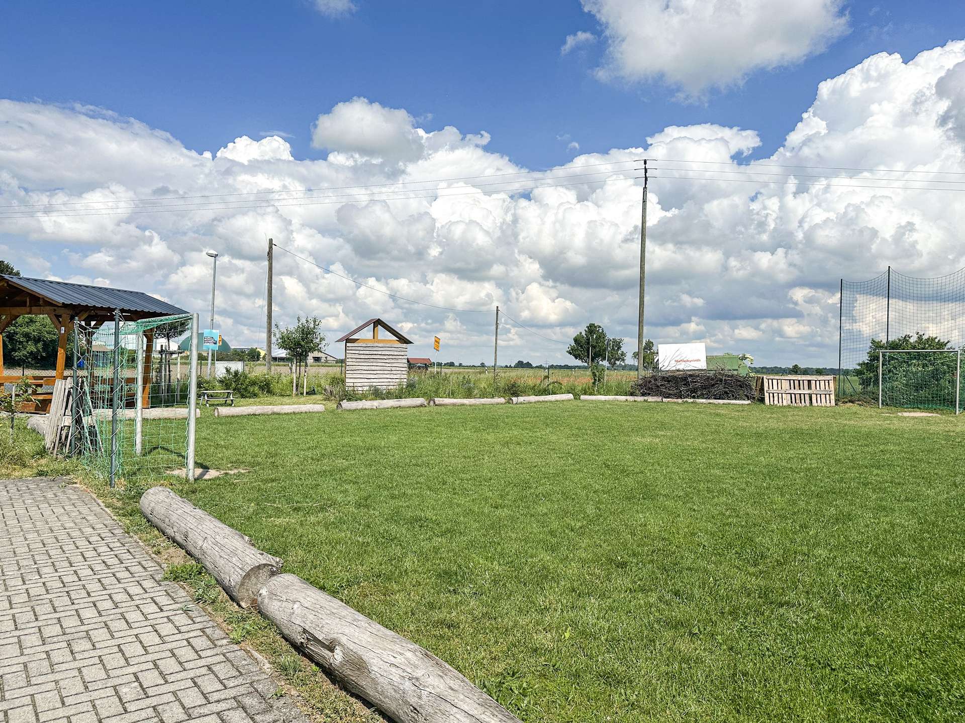 Fußballplatz in der Nachbarschaft