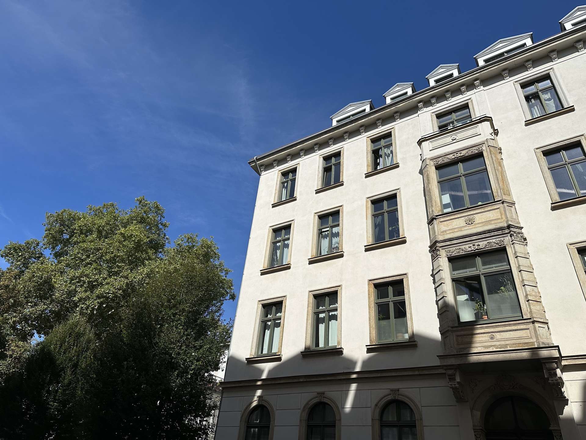 Gebäude