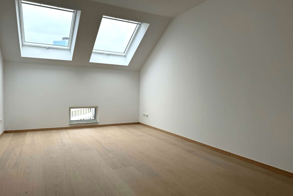 Großes Schlafzimmer