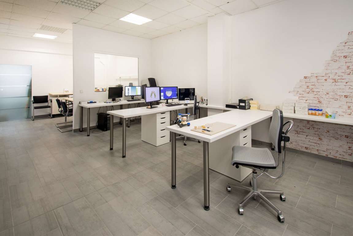 Büroeinheit EG - Labor 