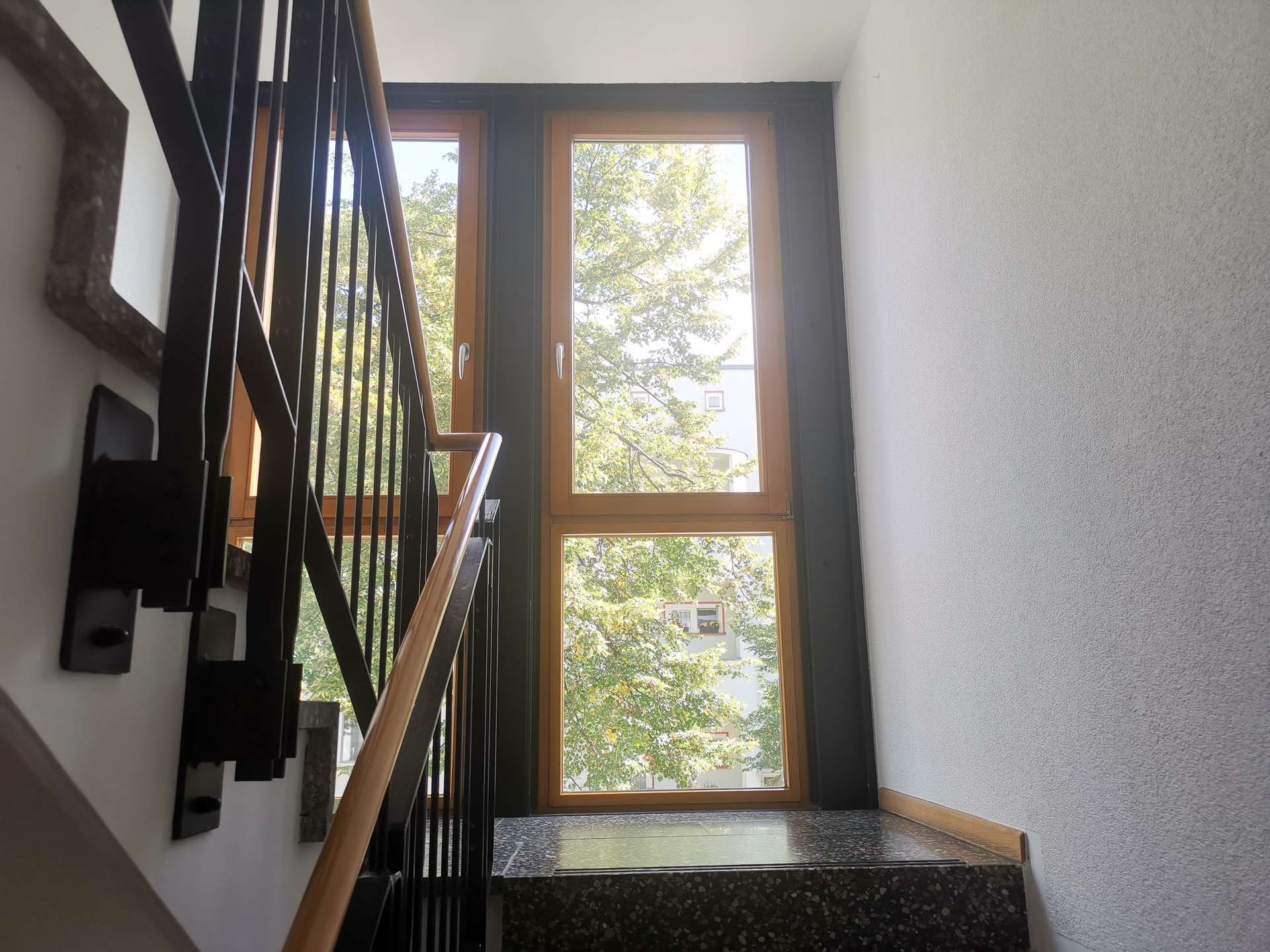 Treppenhaus, gepflegt