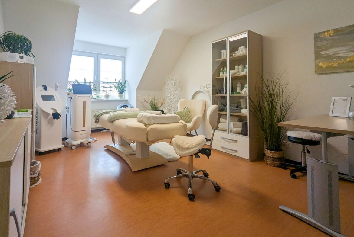 Haus 33_DG_GE08_Raum1