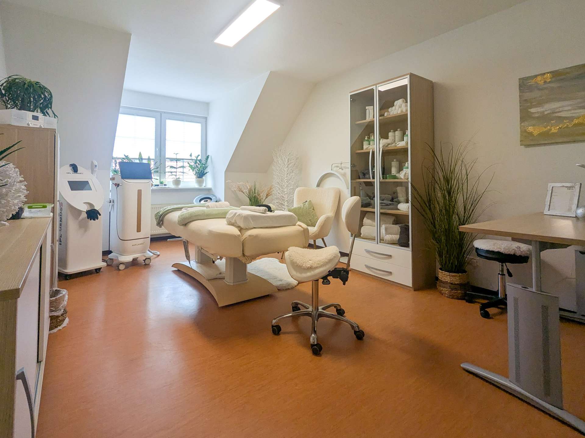 Haus 33_DG_GE08_Raum1