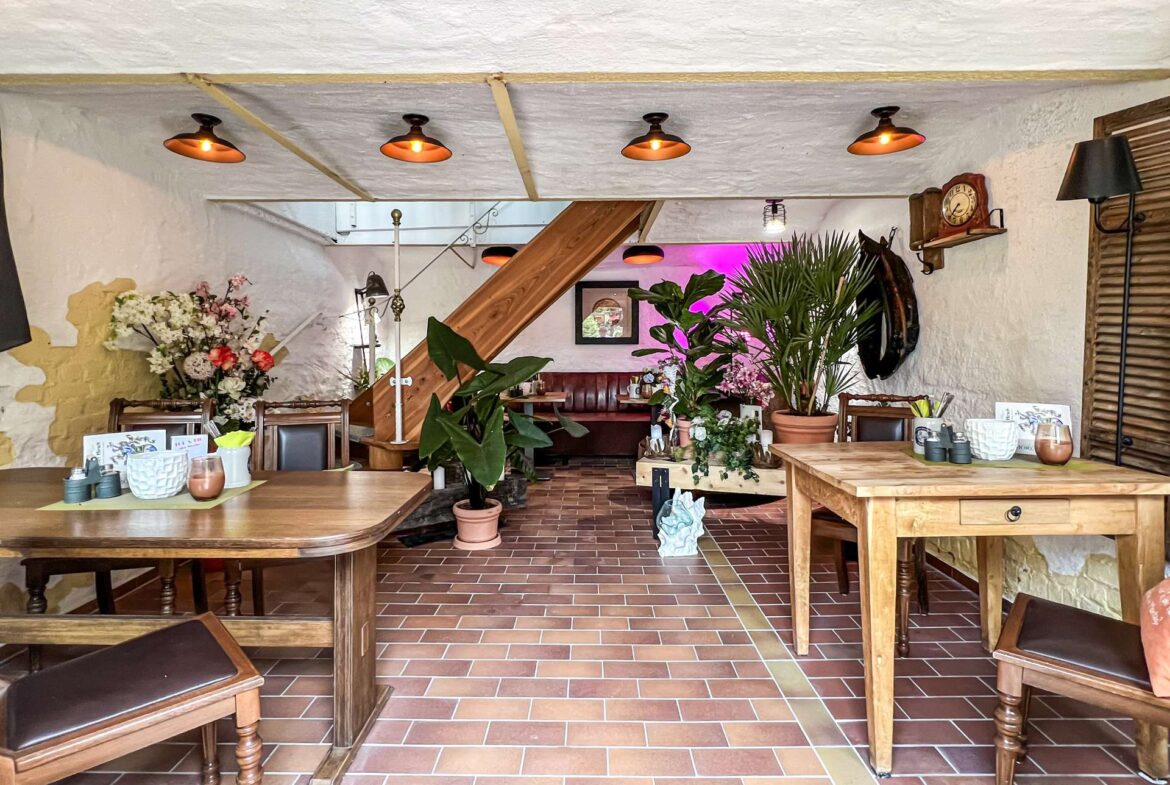 Sitzgelegenheiten Nebengelass
