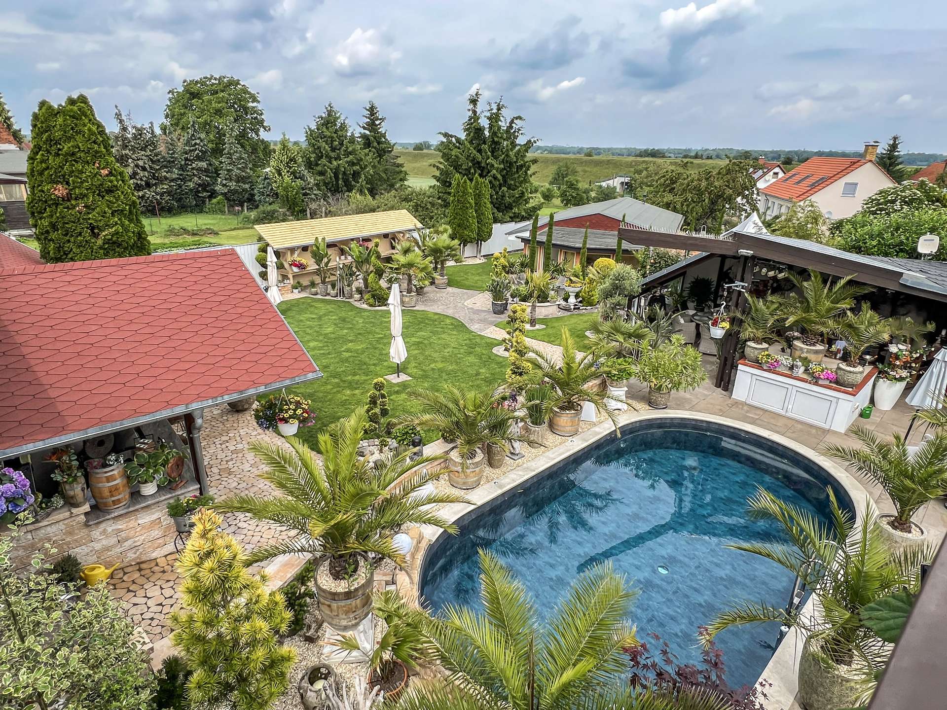 Mediterraner Business-Garten