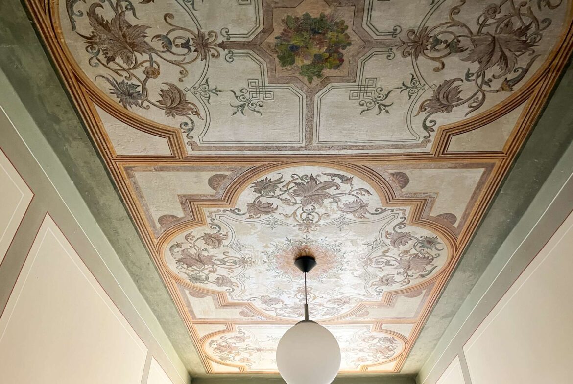 Decke Treppenhaus