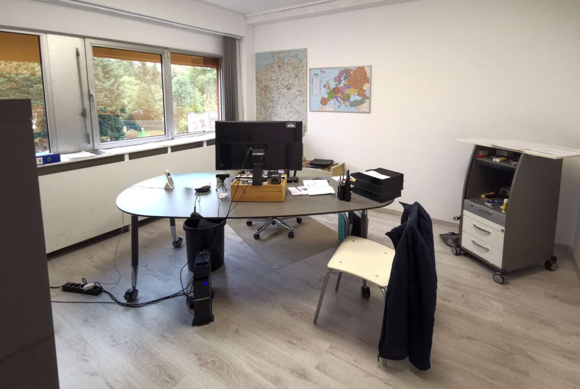 Separates Arbeitszimmer