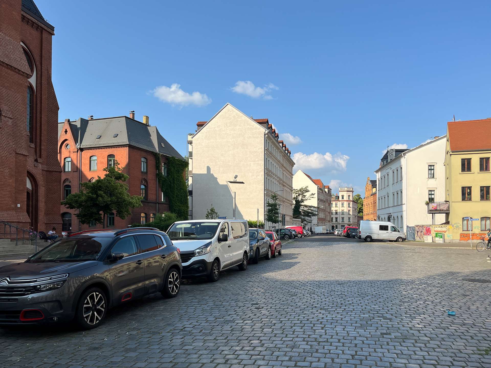 Straßenansicht