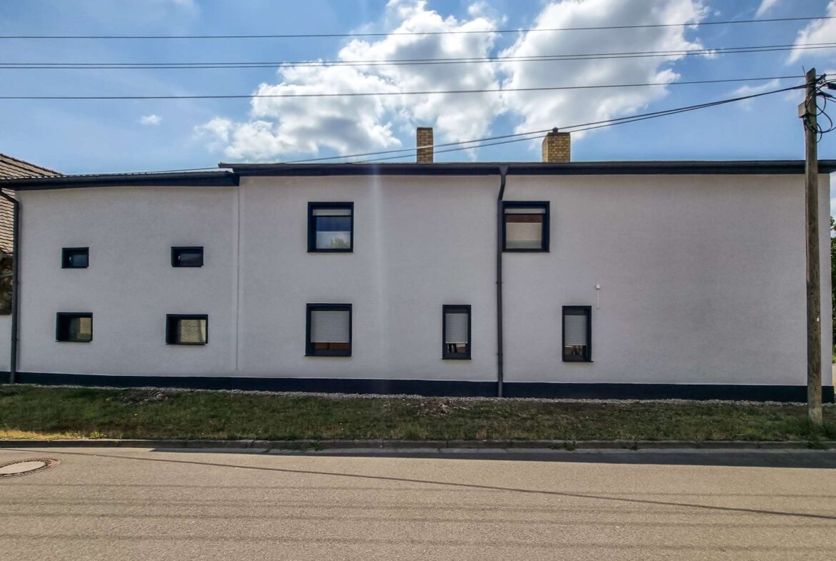 Gebäudeseitenansicht