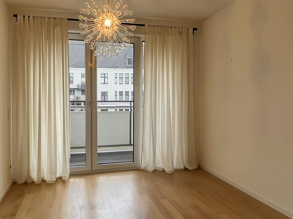 Schlafzimmer (ohne Vorhänge und Lampe)