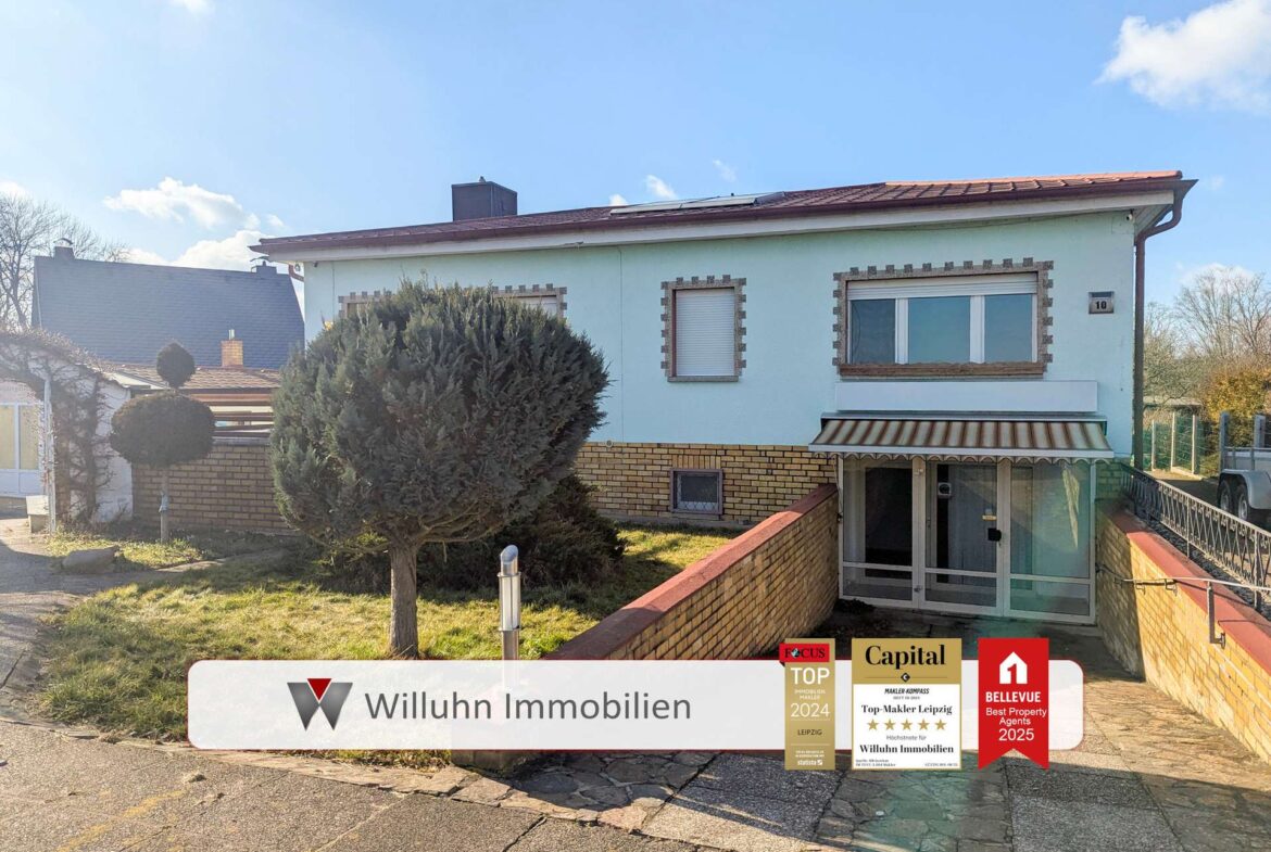 Vorderansicht und Eingang