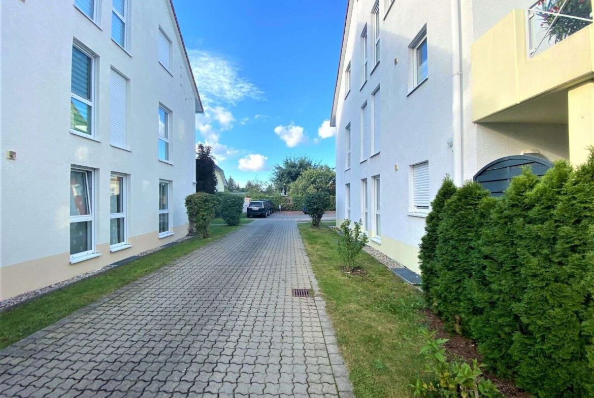 Zufahrt zu den Stellplätzen