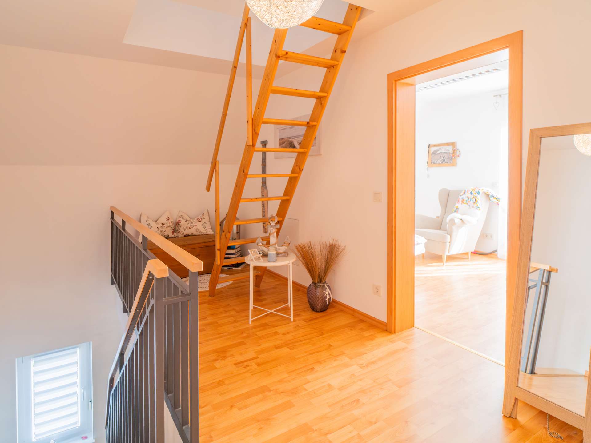 Flur oben Einfamilienhaus Großpösna