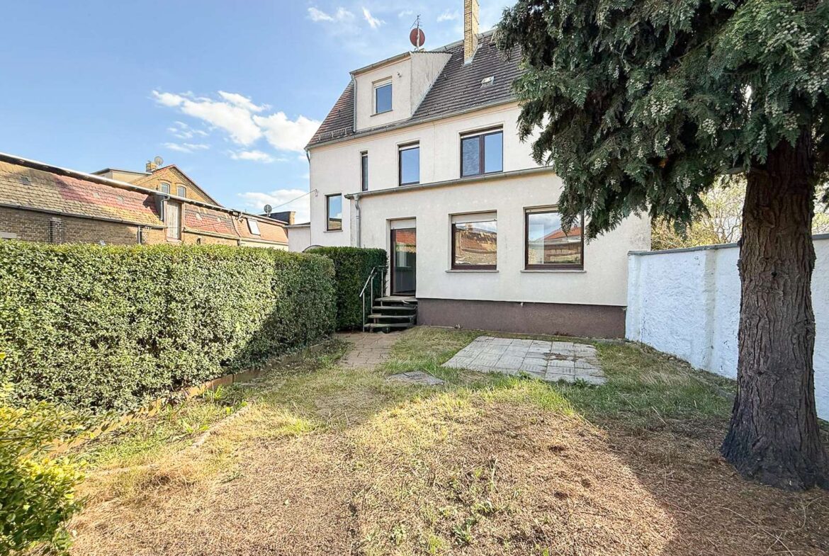 Terrasse und Gartenanteil EG