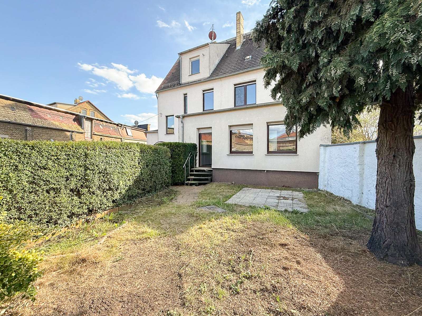 Terrasse und Gartenanteil EG