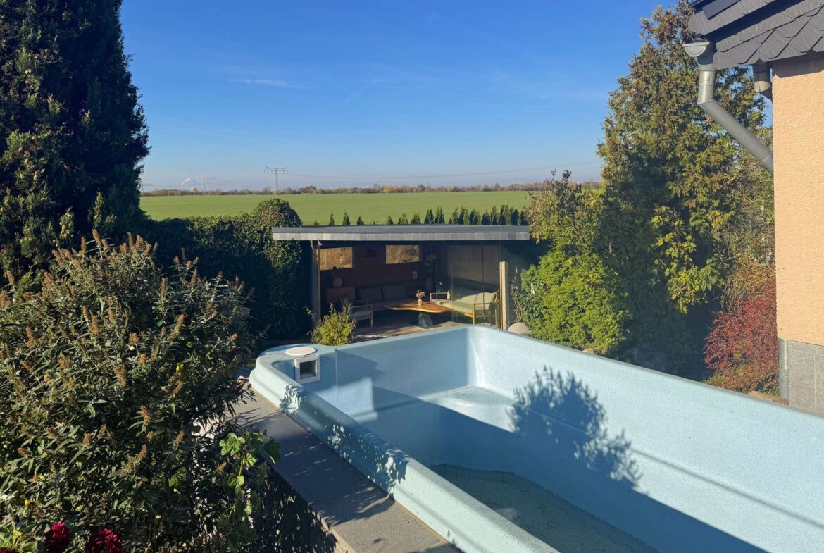 Pool mit toller Weitsicht