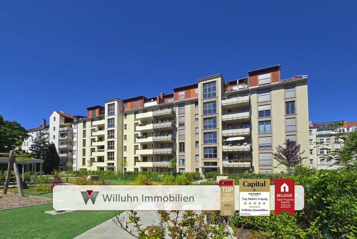 Gartenhof Blick auf Fassade