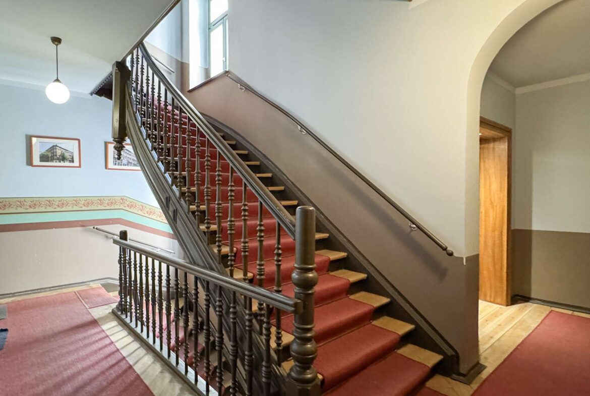 Gepflegtes Treppenhaus