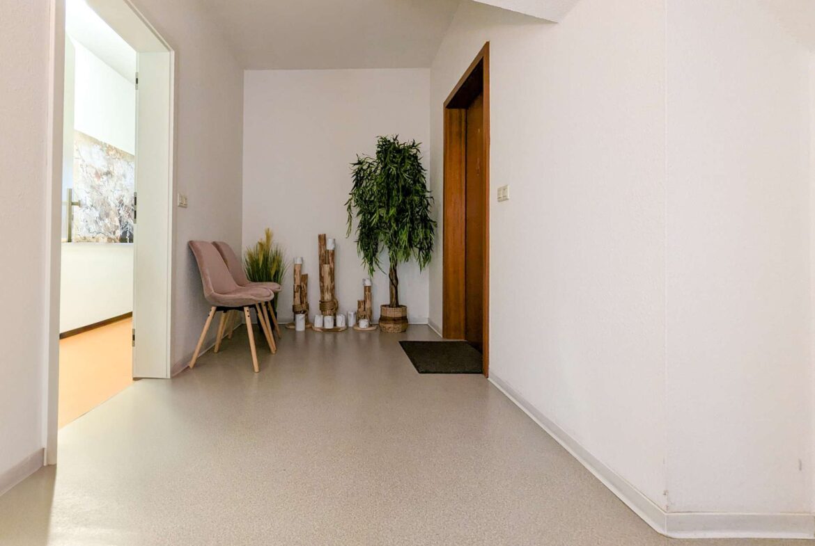 Haus33_DG_GE08_Vorraum