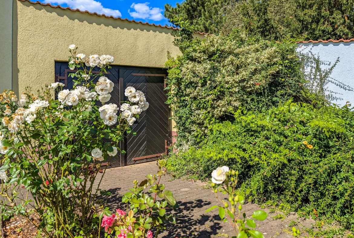 Ansicht Werkstattgarage