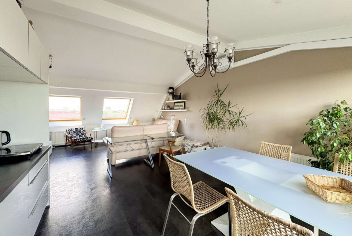 Blick in den Wohnbereich (2)