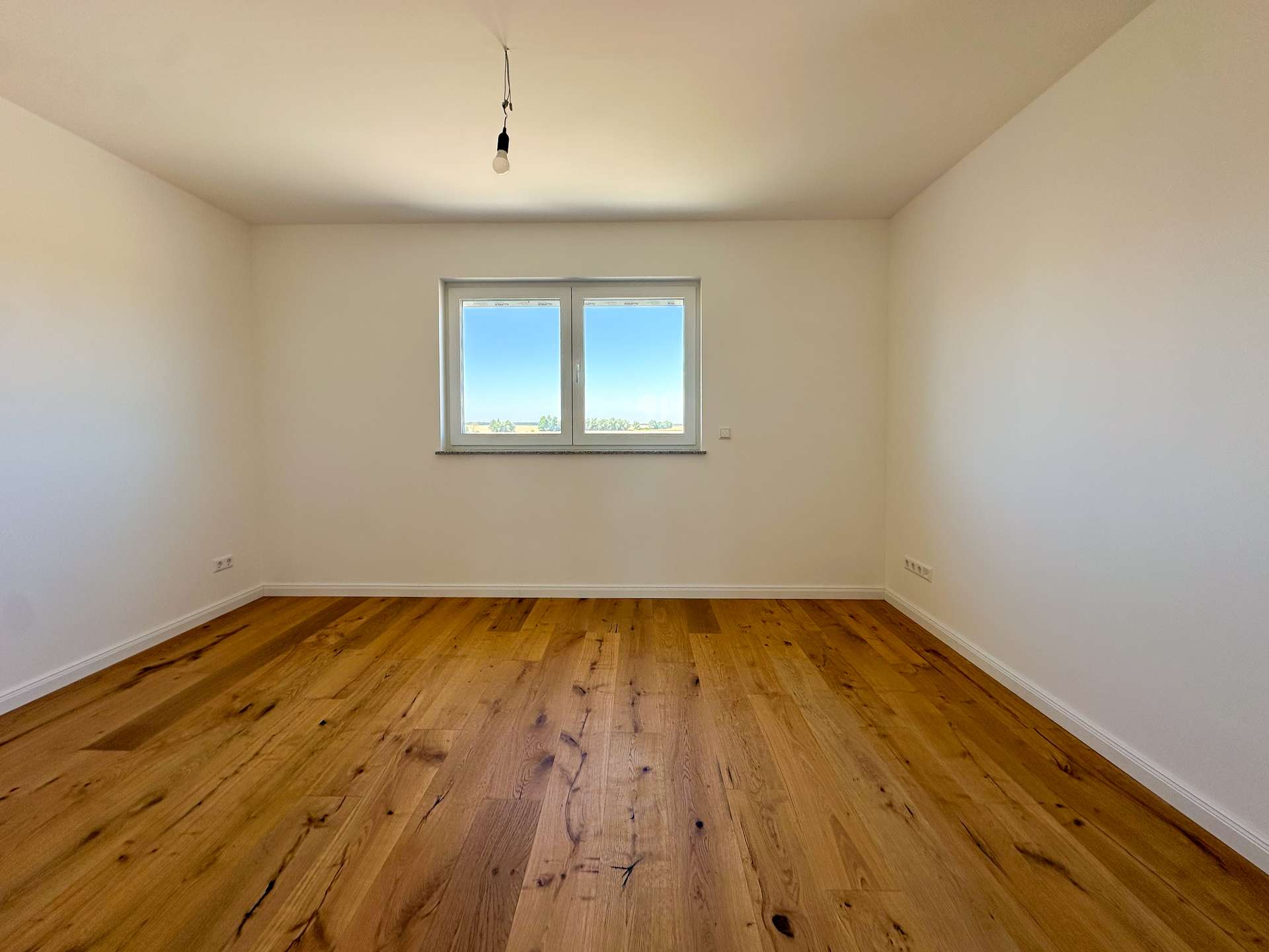 Großes Schlafzimmer