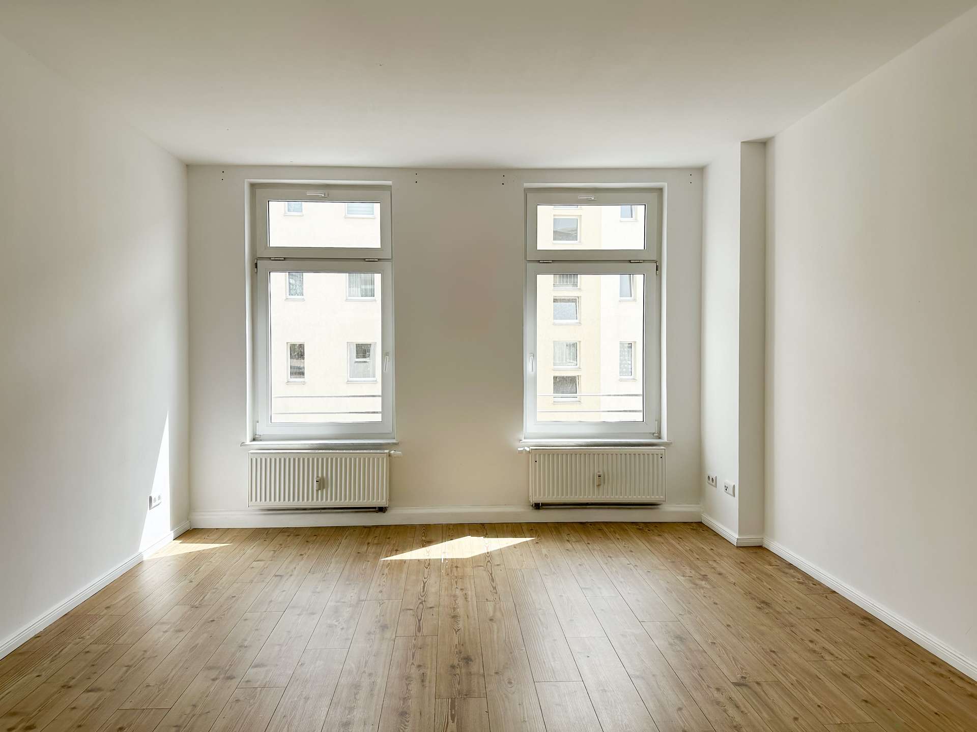 Lichtdurchfluteter Raum