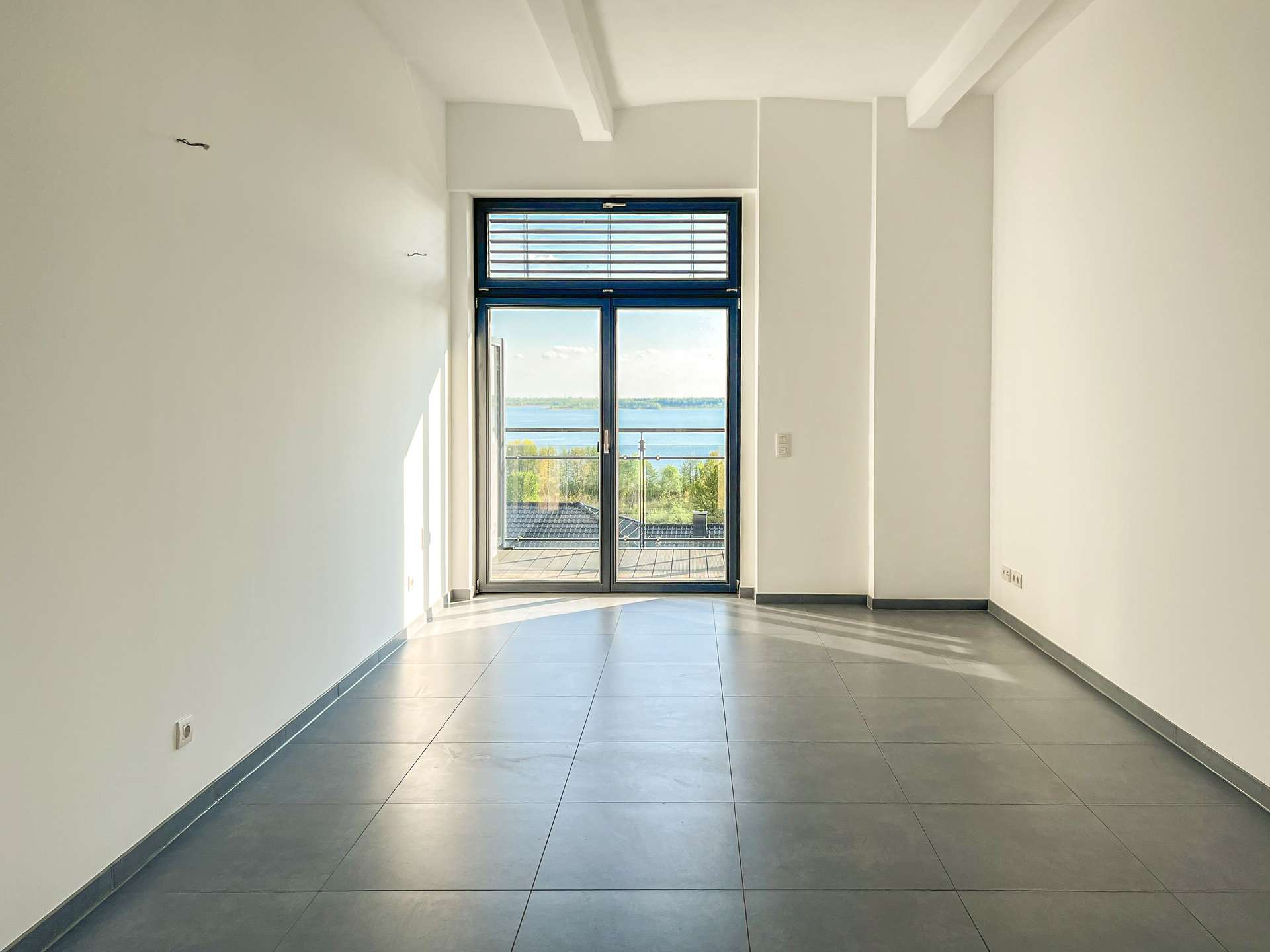 Elternschlafzimmer mit Seeblick