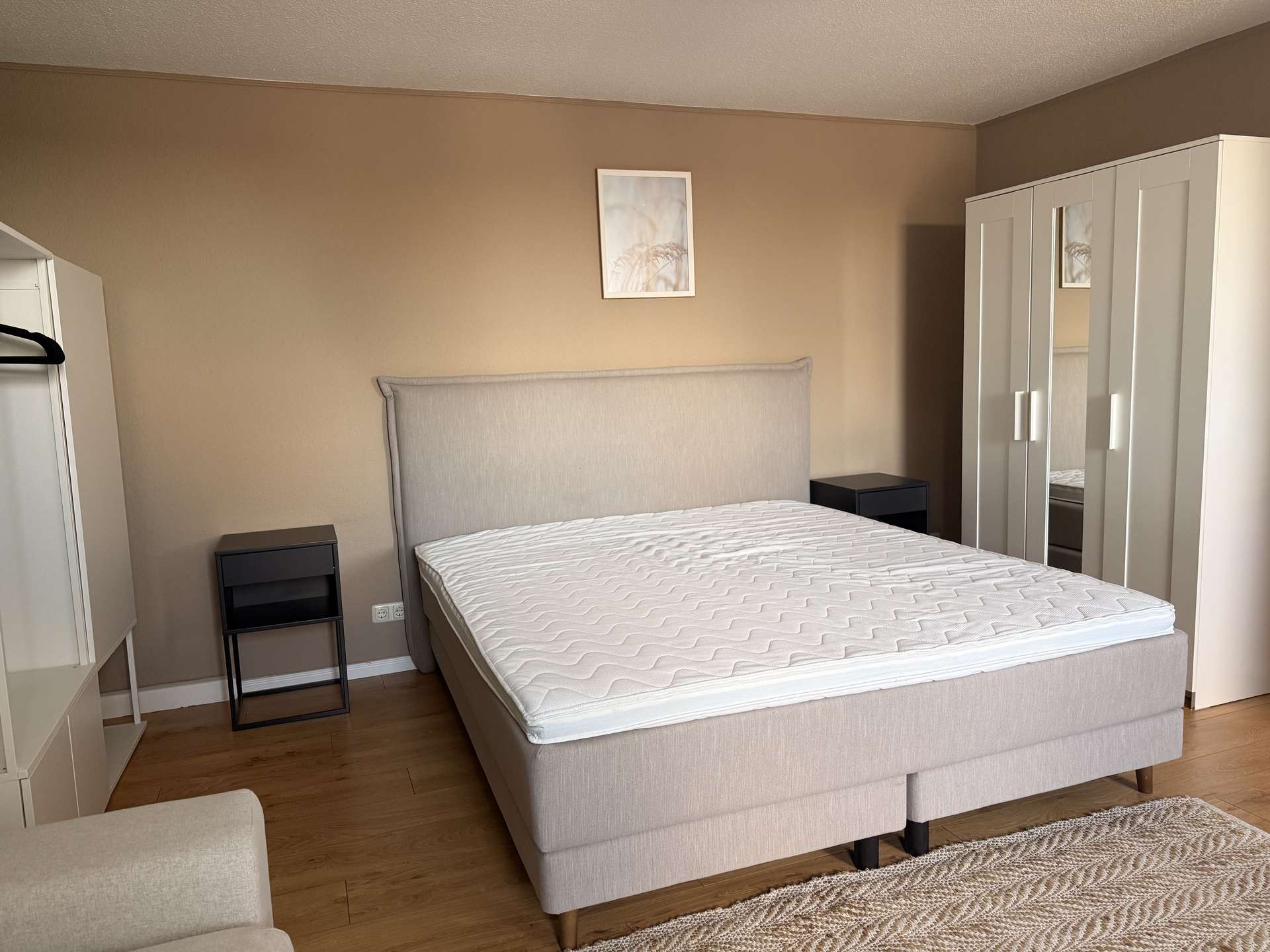 Schlafzimmer mit genügend Stauraum