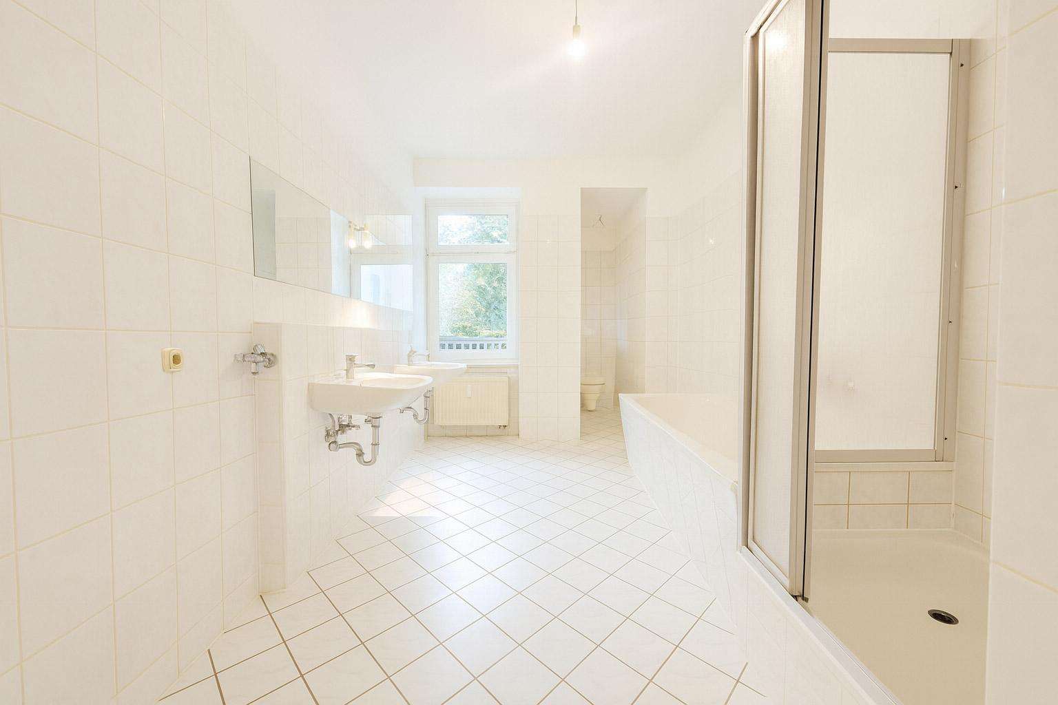 Modernes Tageslichtbad