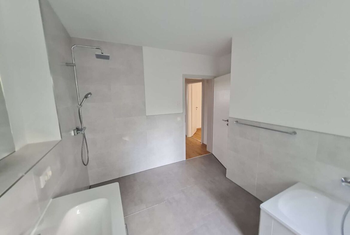 Vollausgestattetes Tageslichtbad