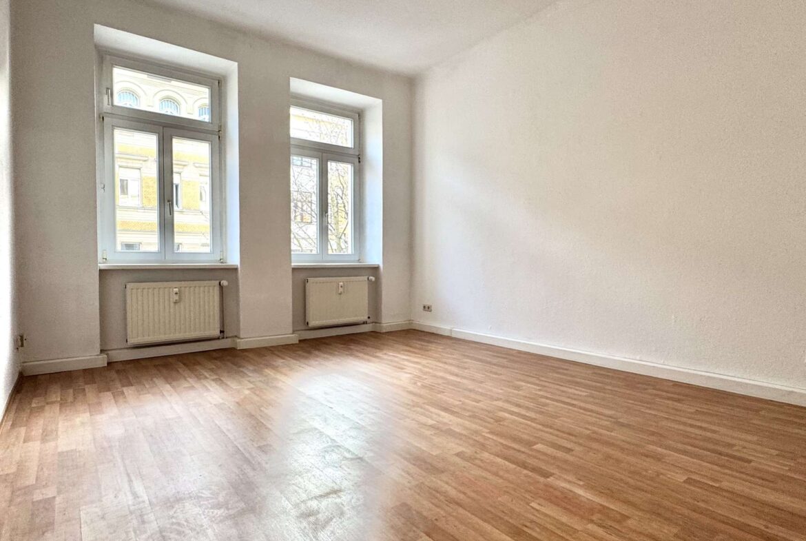 Lichtdurchflutetes Wohnzimmer