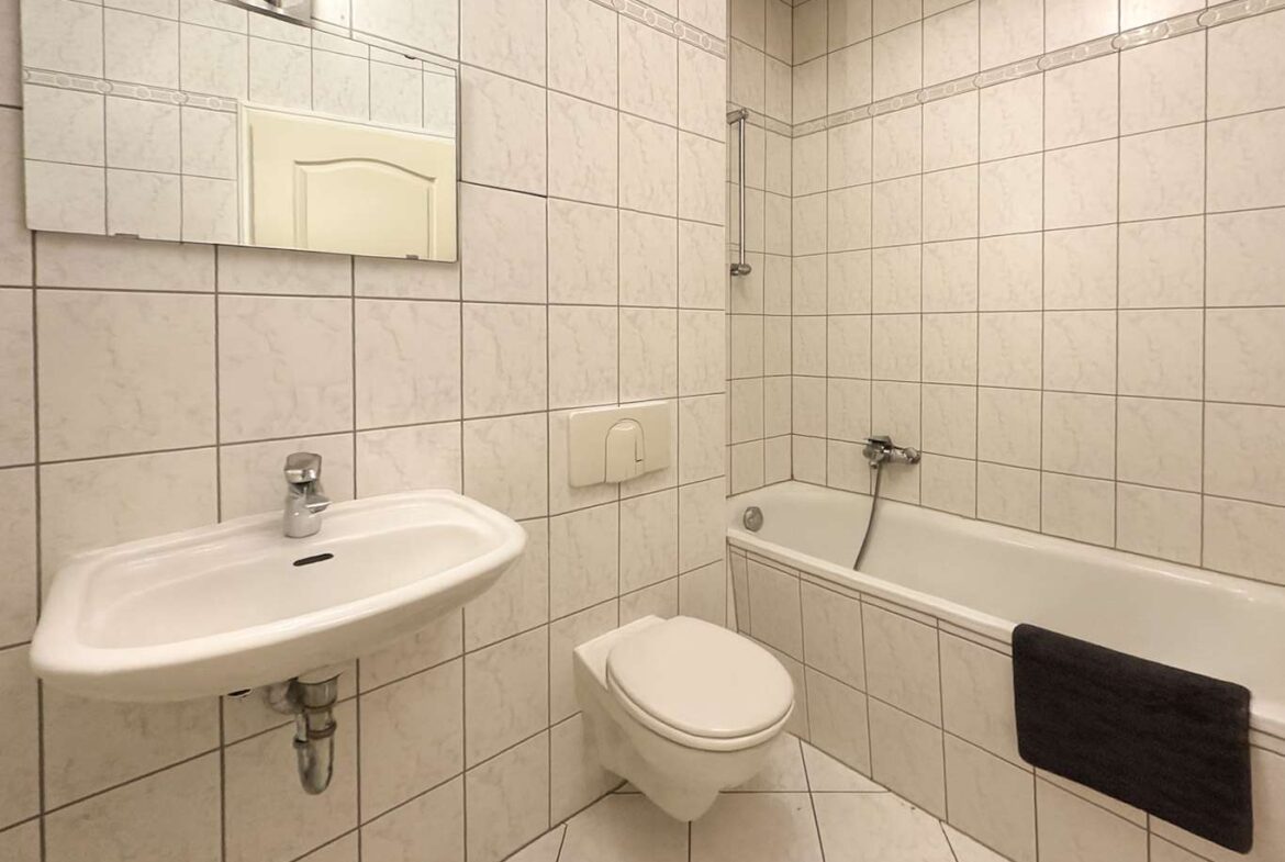 Badezimmer mit Wanne