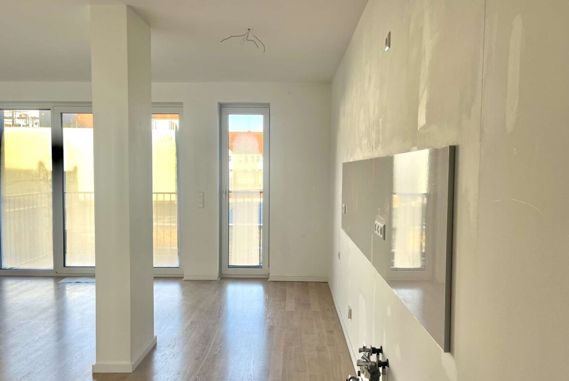 Offener Wohn- und Essbereich (EBK wird noch installiert)