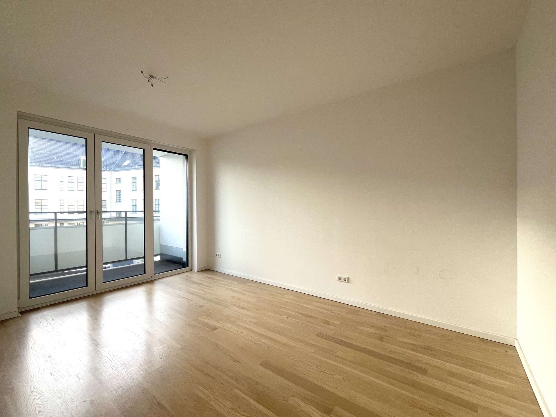 Schlafzimmer mit Balkon 