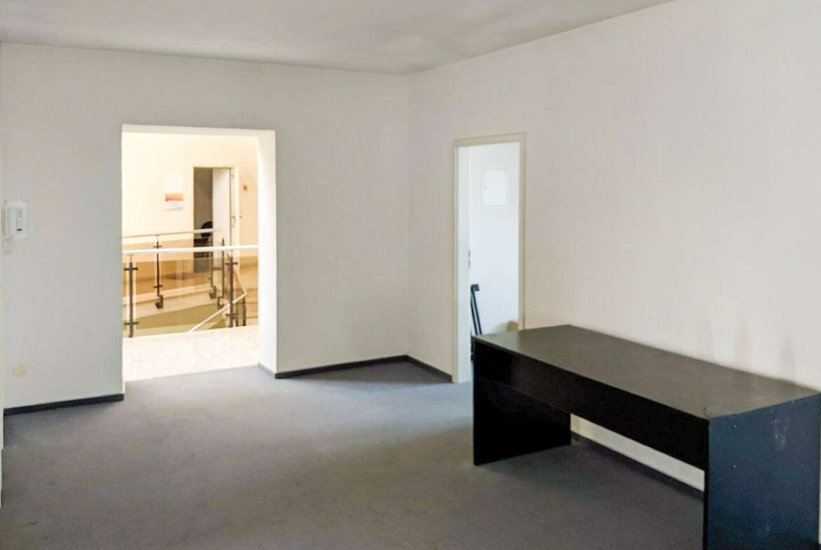 Haus33_DG_GE11_Ausgang