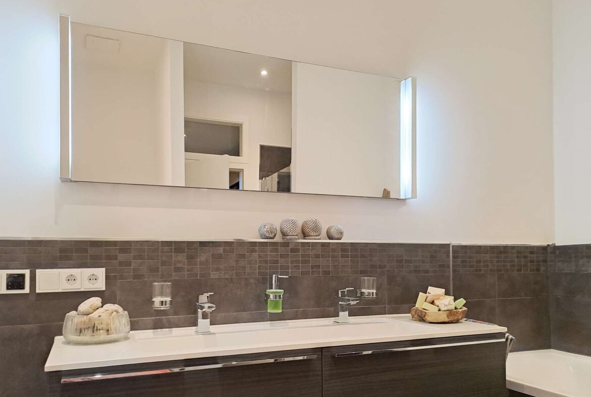 Praktisches Doppelwaschbecken