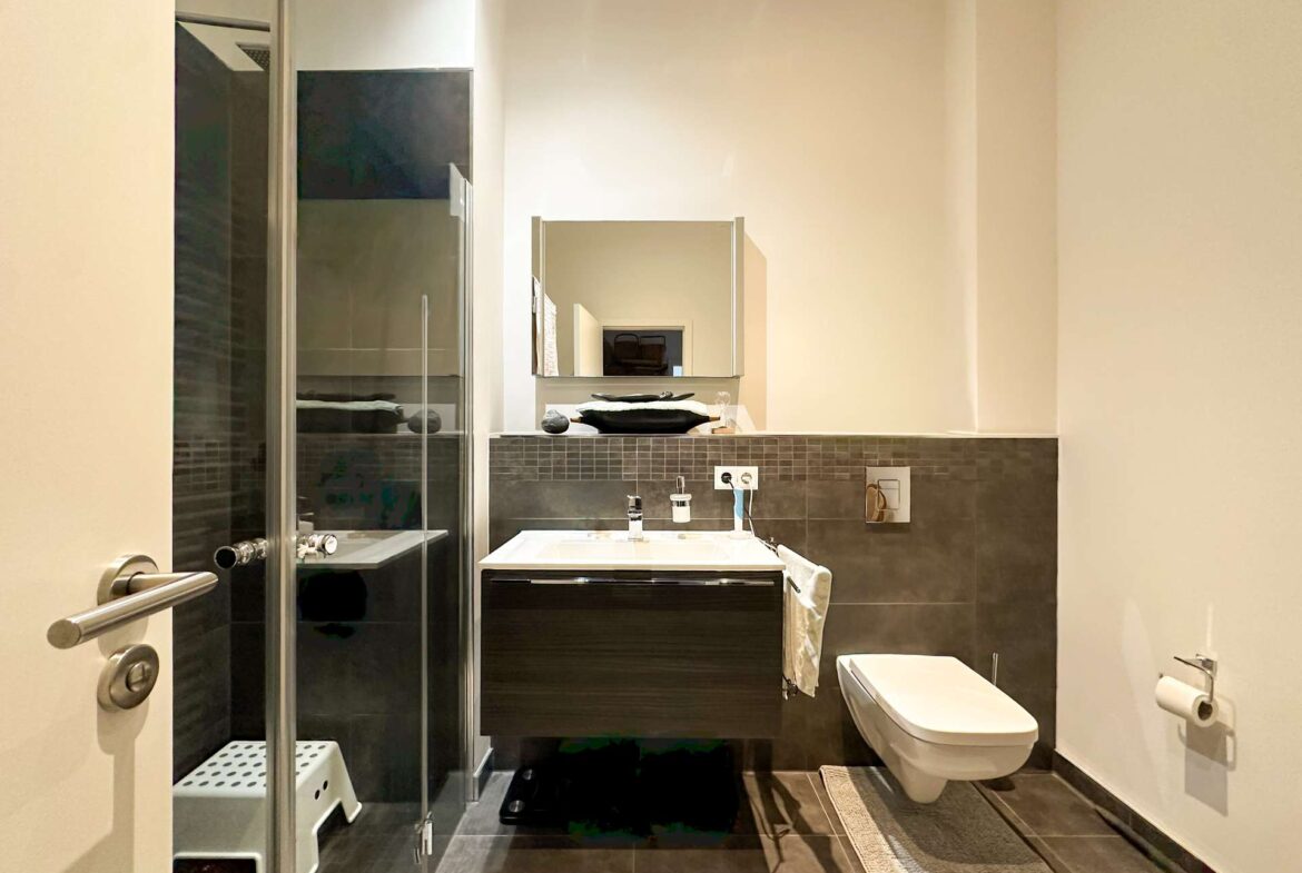 Gäste-Bad mit Dusche