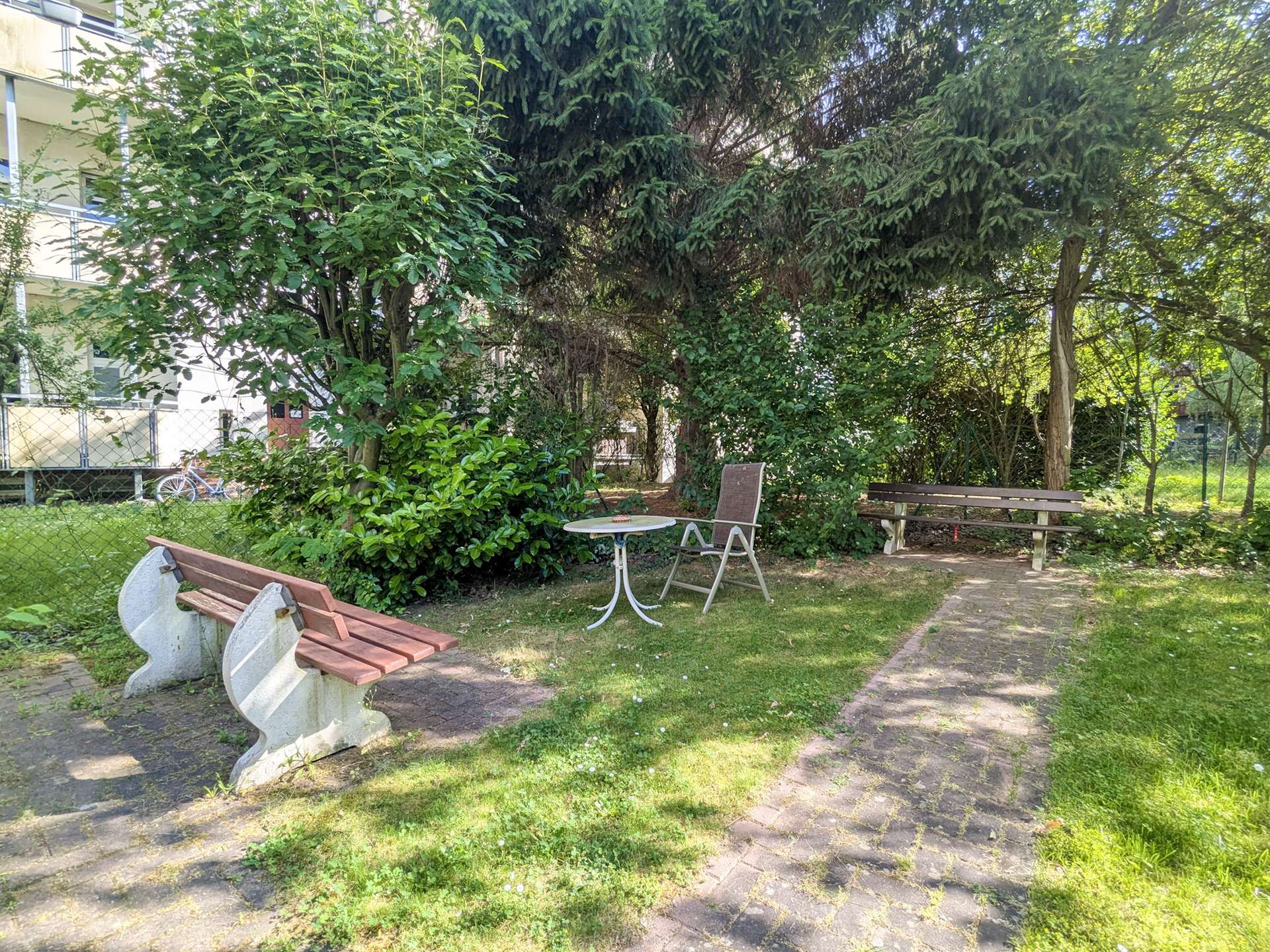 Ruheoase hinter dem Haus