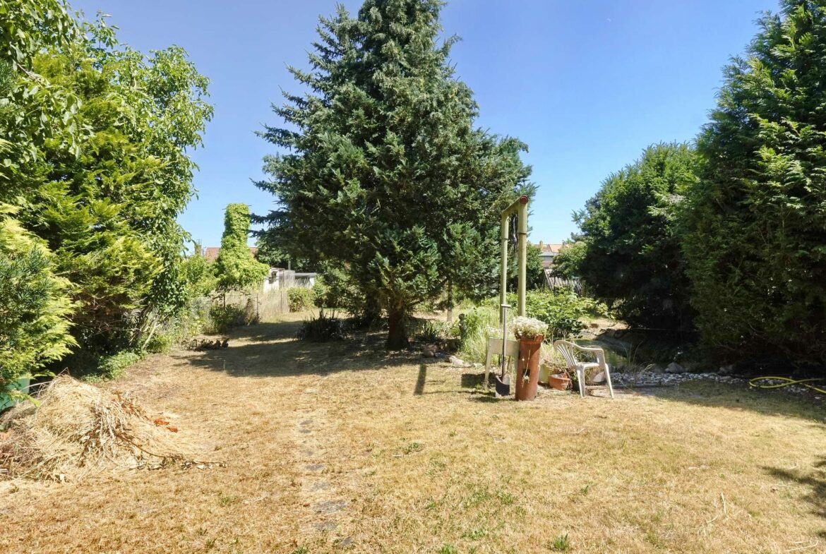 Weitlaufiges Grundstück