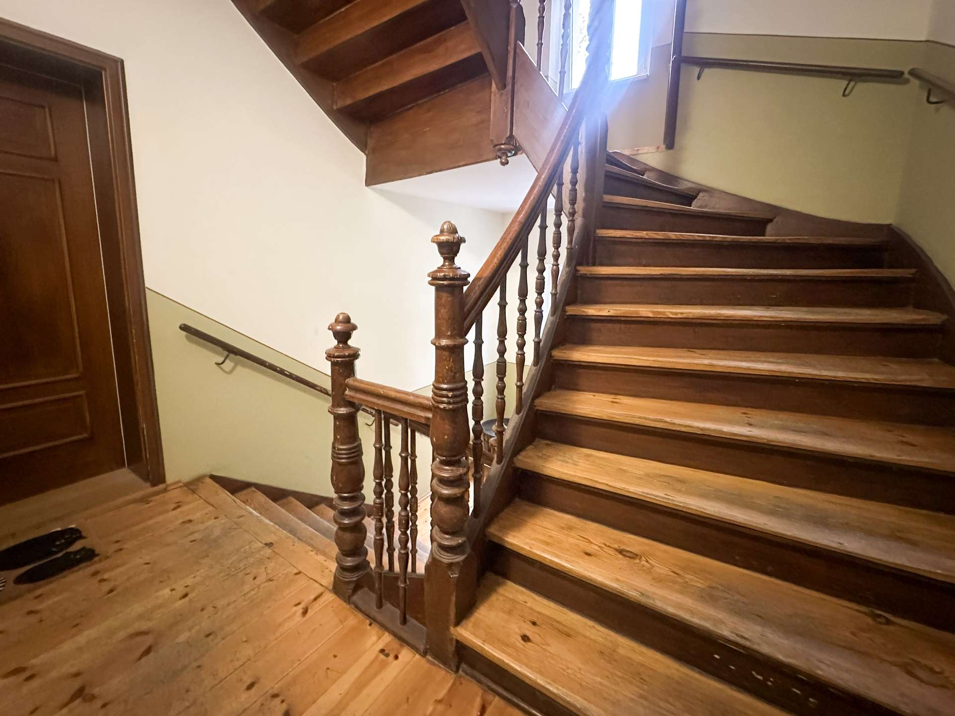 Gepflegtes Treppenhaus