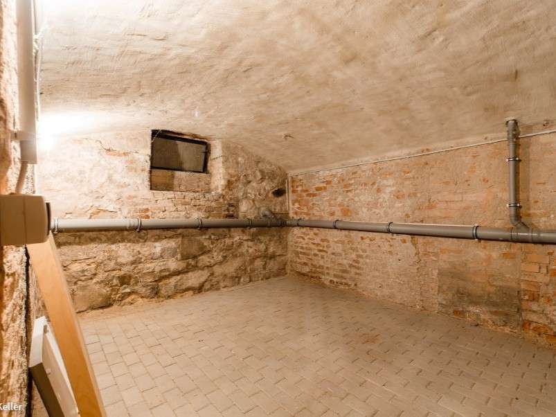 Großes Kellerabteil inklusive