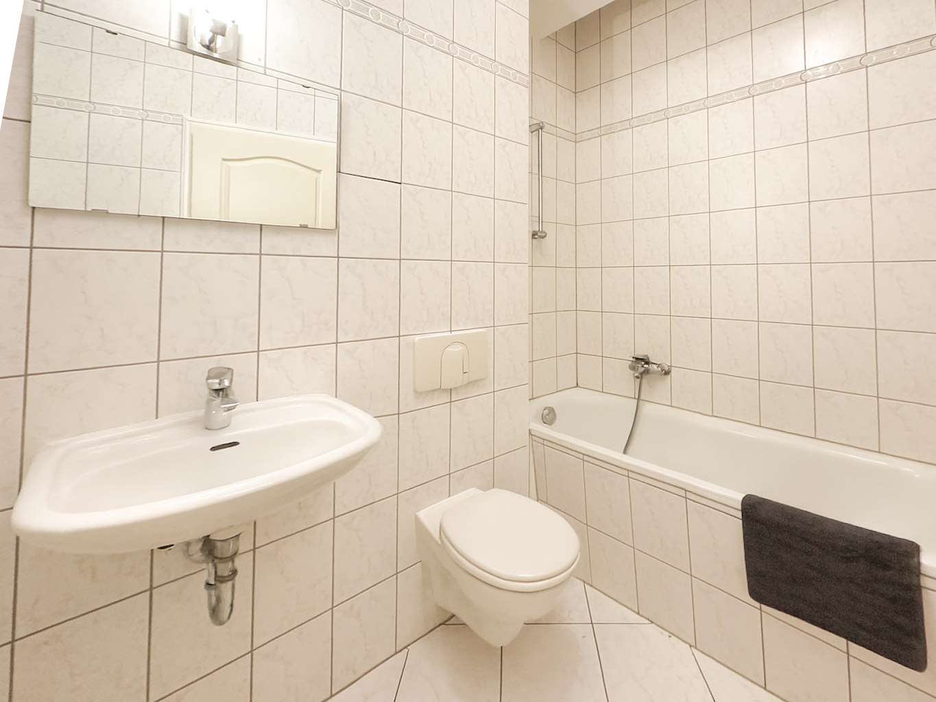 Badezimmer mit Wanne