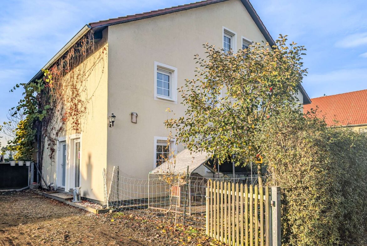 Seitenansicht Haupthaus