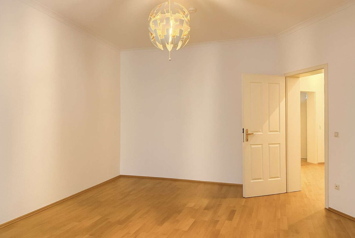 Wohnzimmer 2 (dig. beräumt)