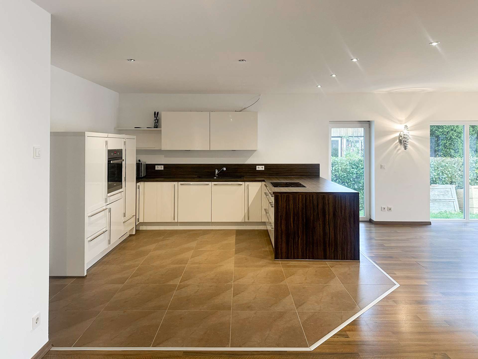 Hochwertige Einbauküche